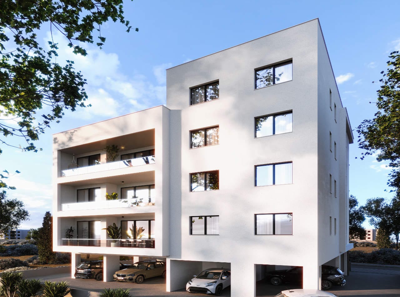 Spacious Top Floor Apartment