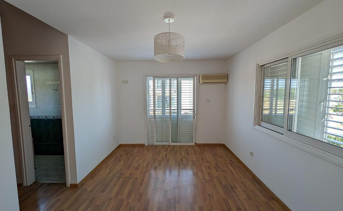 4 Bedroom House With Studio