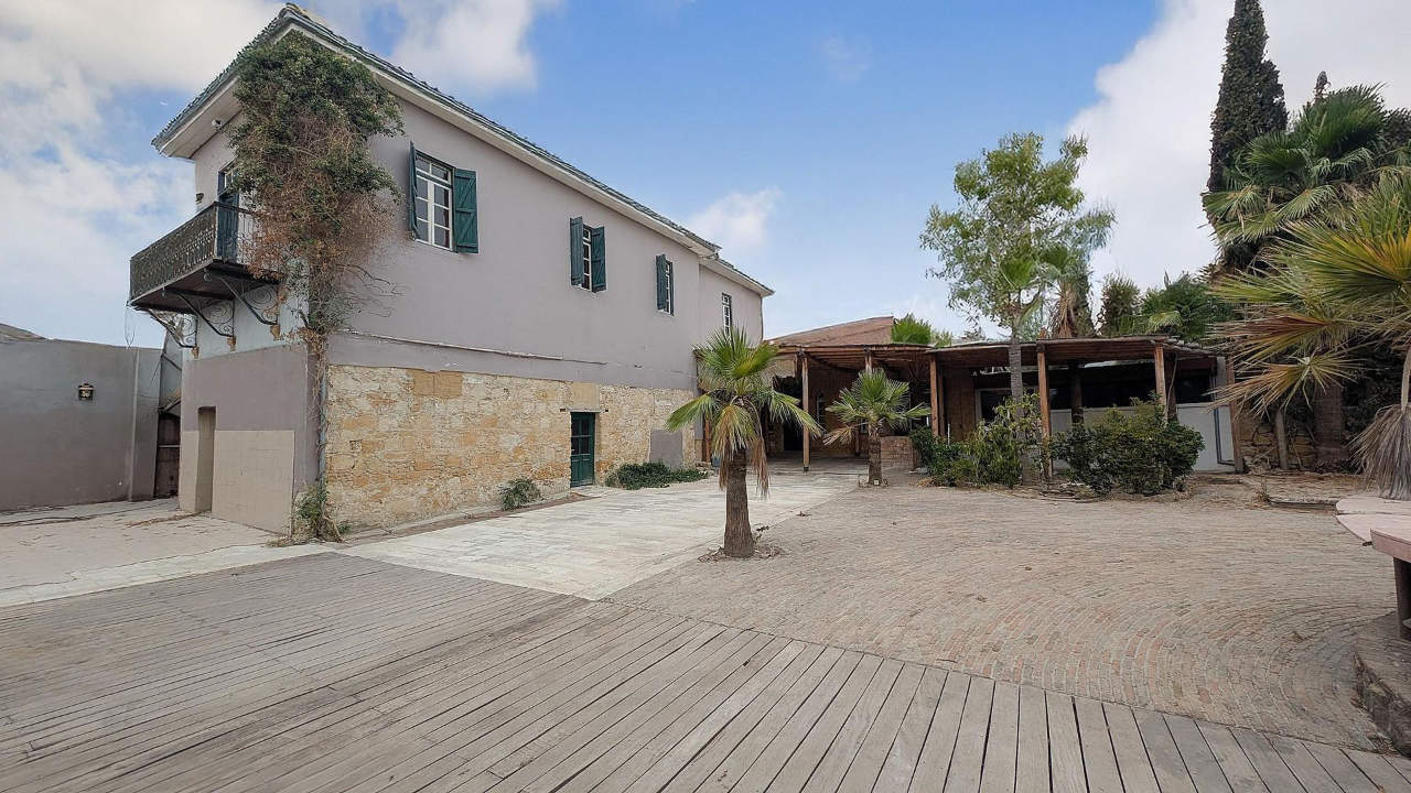 Listed Building In Historic Old Nicosia