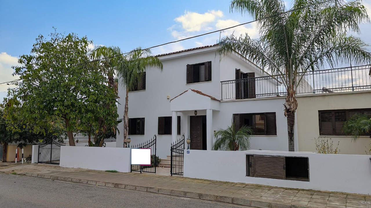 1 Elegant Semi-Detached House