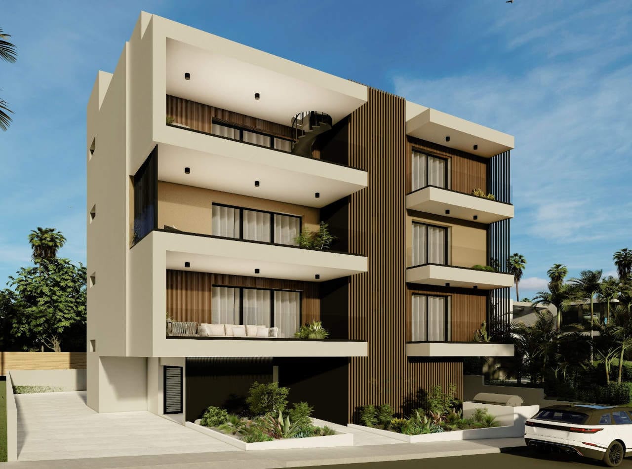 1296-3 Spacious 3 Bedroom Apartment