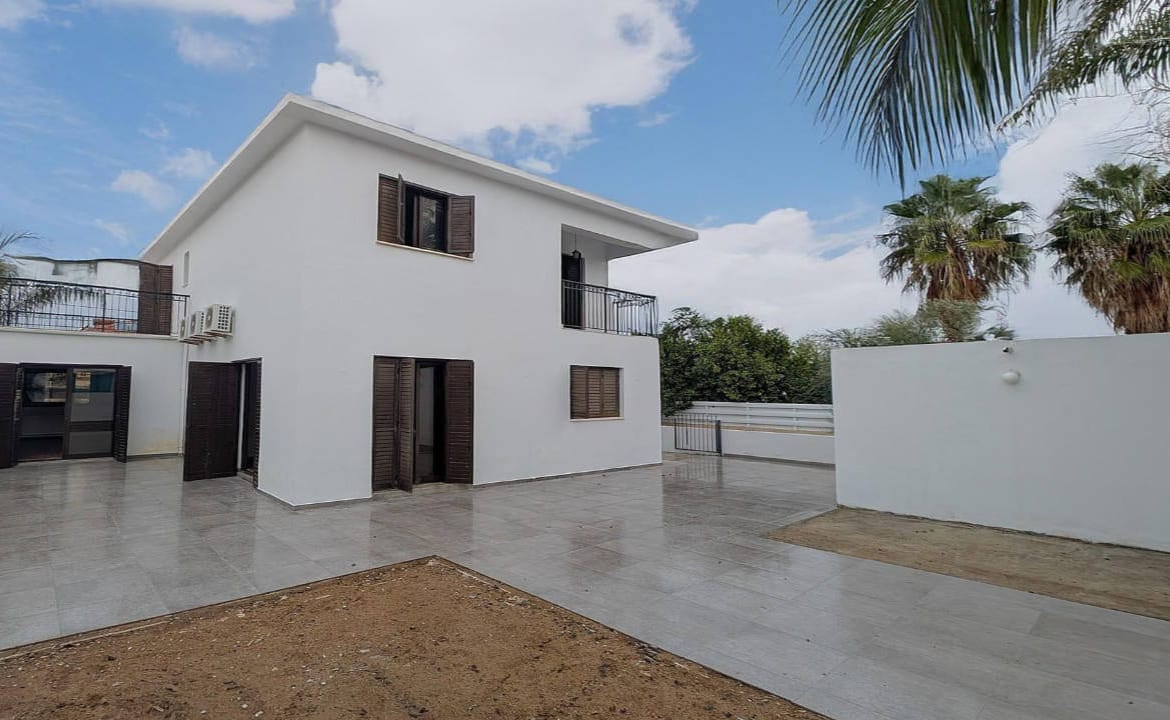 Elegant Semi-Detached House