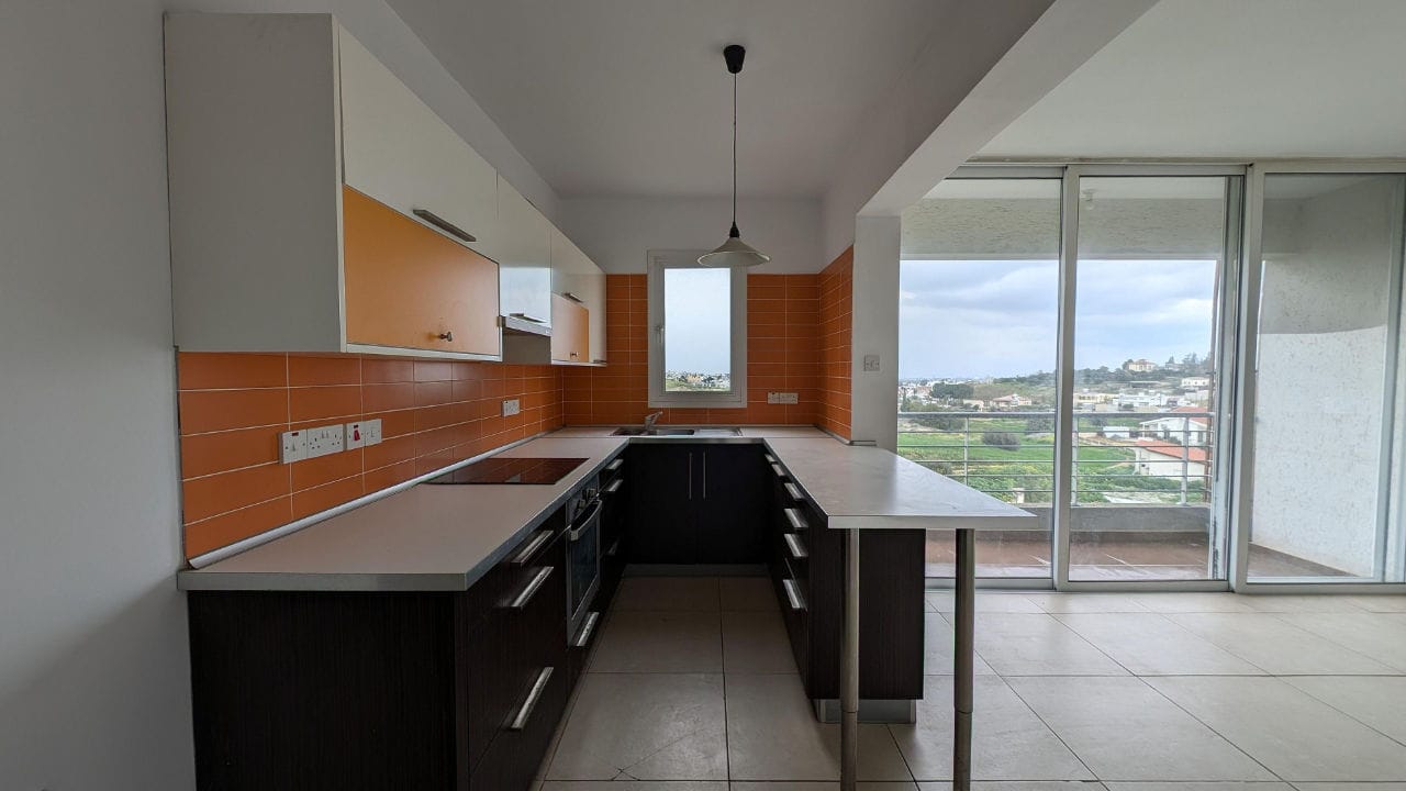 1370-7 2 Bedroom Apartment In Tseri, Nicosia