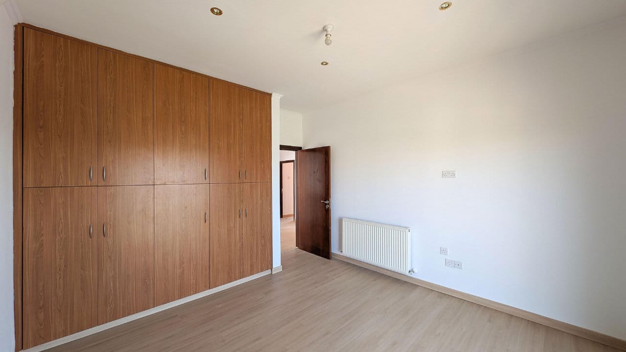 1399-18 4 Bedroom House for Sale in Tseri, Nicosia