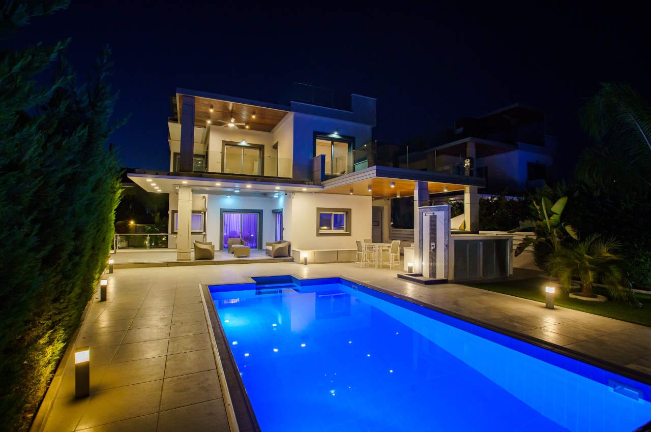 Luxury Modern Villa | Agios Tychonas, Limassol