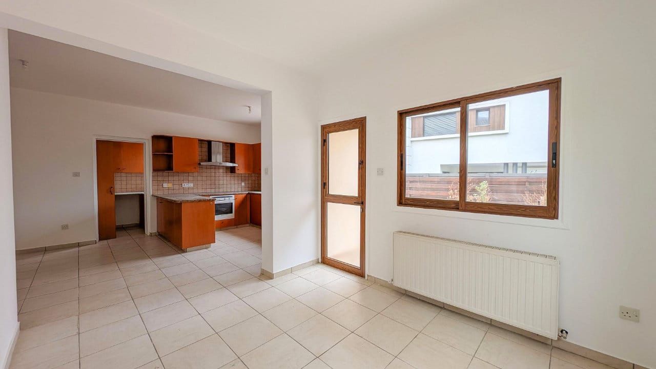1465-10 Spacious 4 Bedroom House