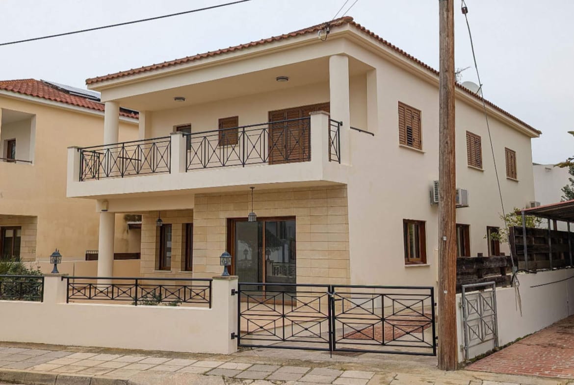 Spacious 4 Bedroom House