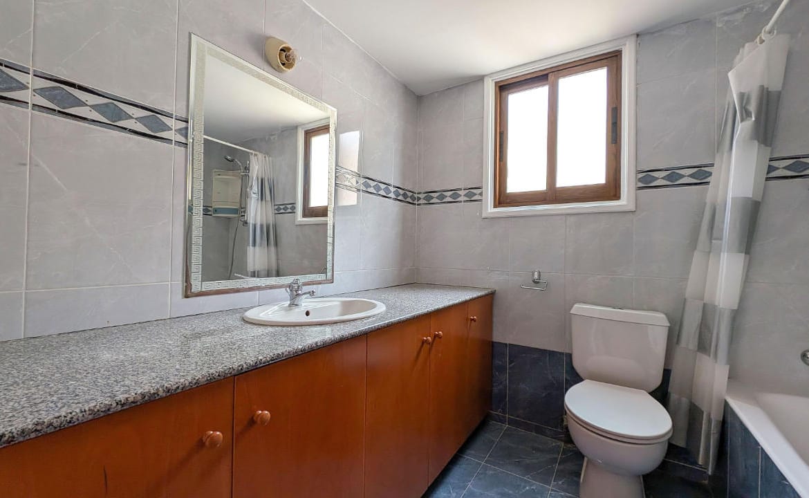 Spacious 4 Bedroom House