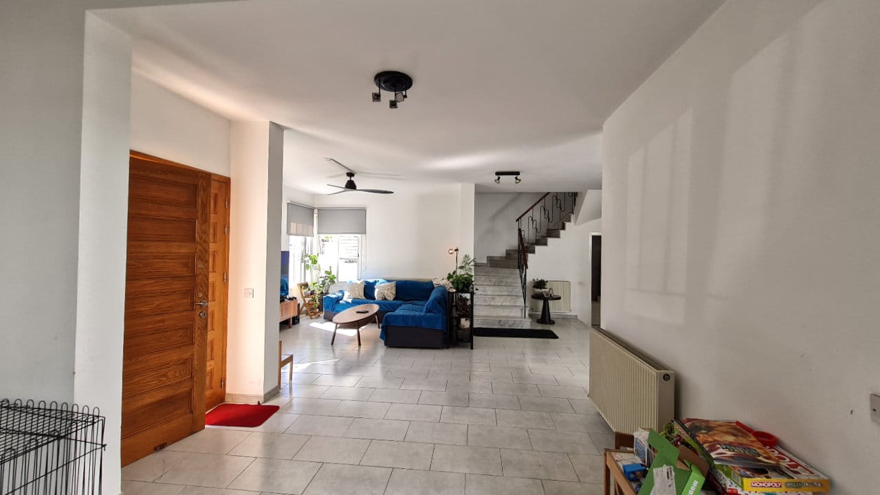 Spacious Detached 3 Bedroom House