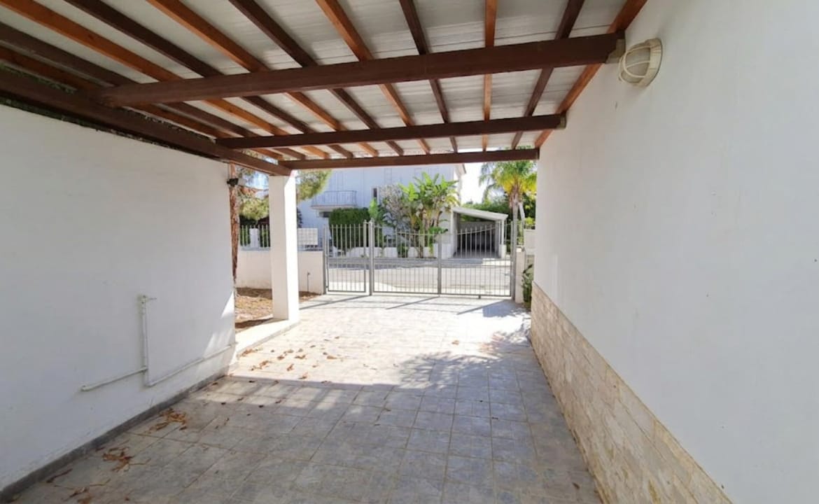 Spacious Detached 3 Bedroom House