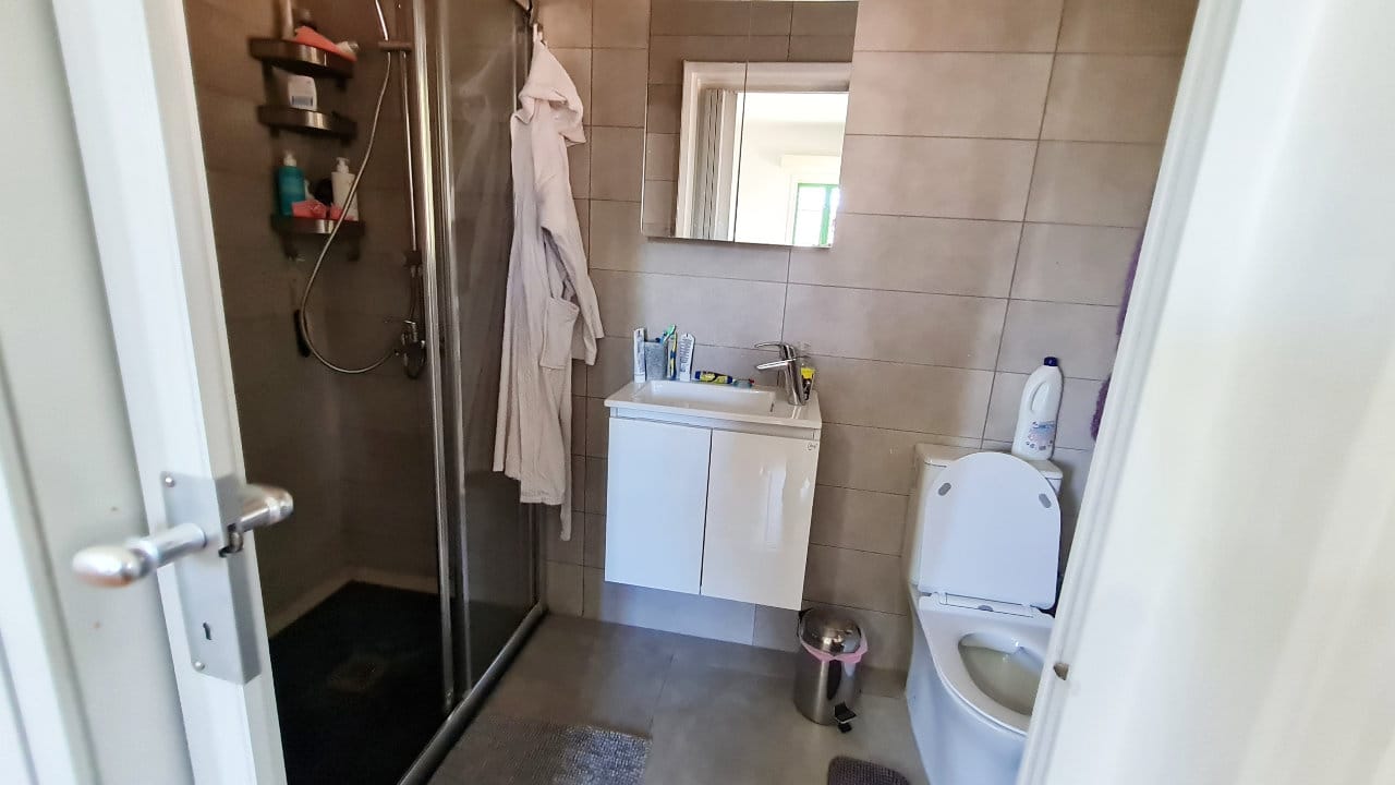 Spacious Detached 3 Bedroom House