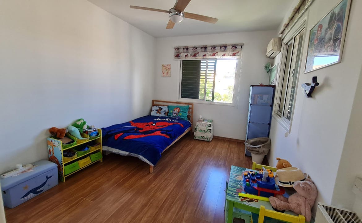Spacious Detached 3 Bedroom House