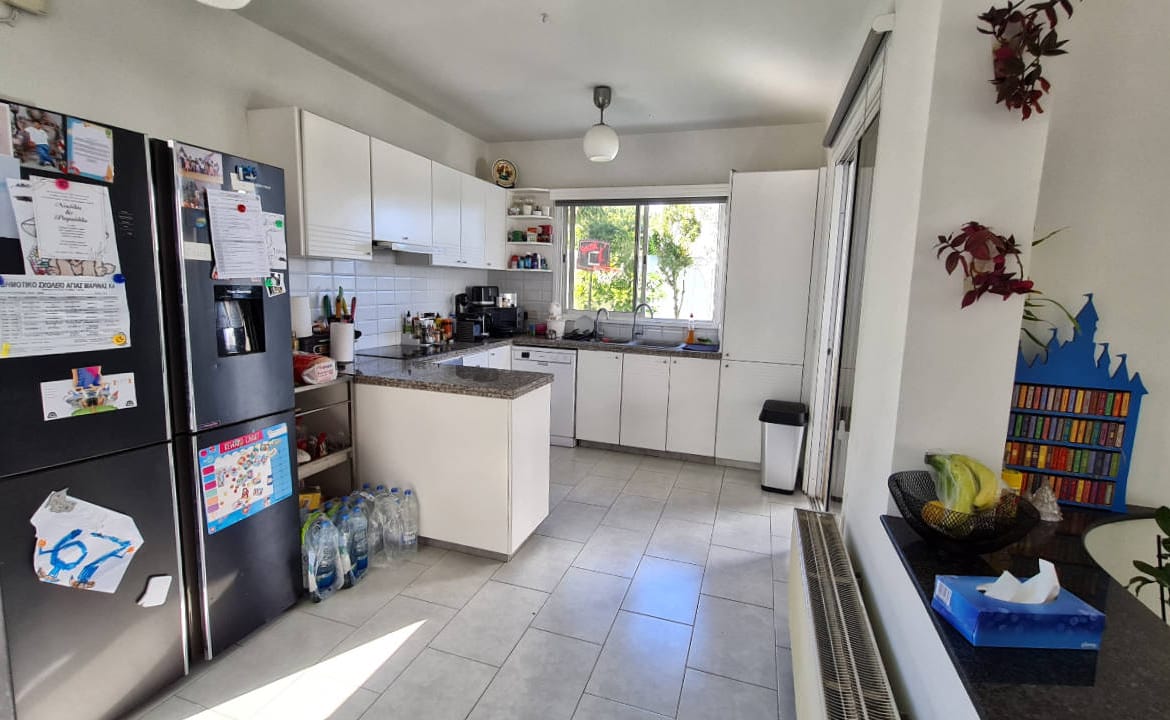 Spacious Detached 3 Bedroom House