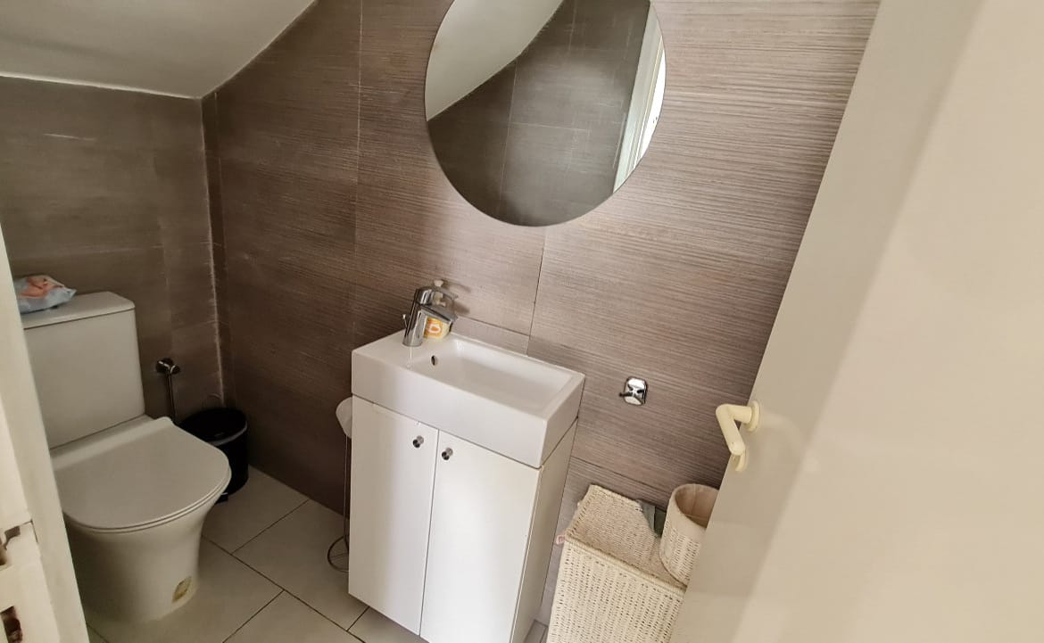 Spacious Detached 3 Bedroom House