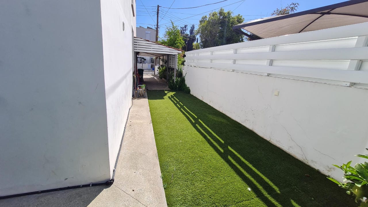 Spacious Detached 3 Bedroom House