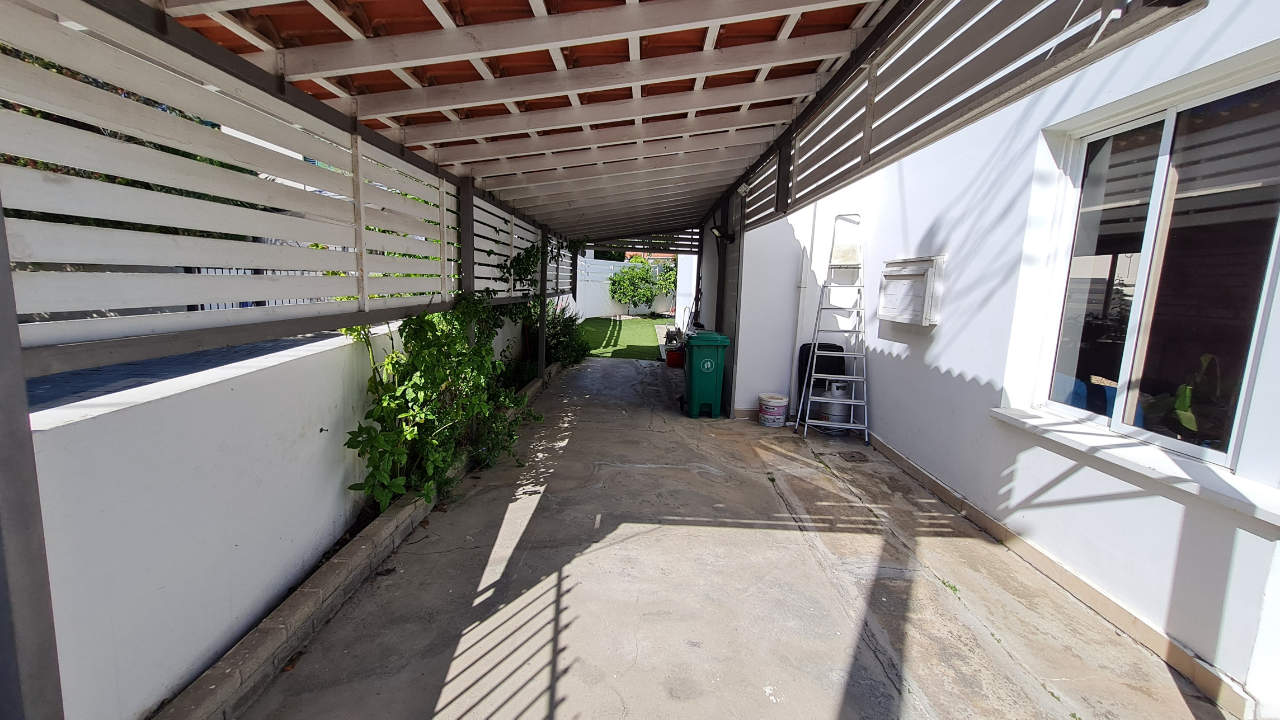 Spacious Detached 3 Bedroom House