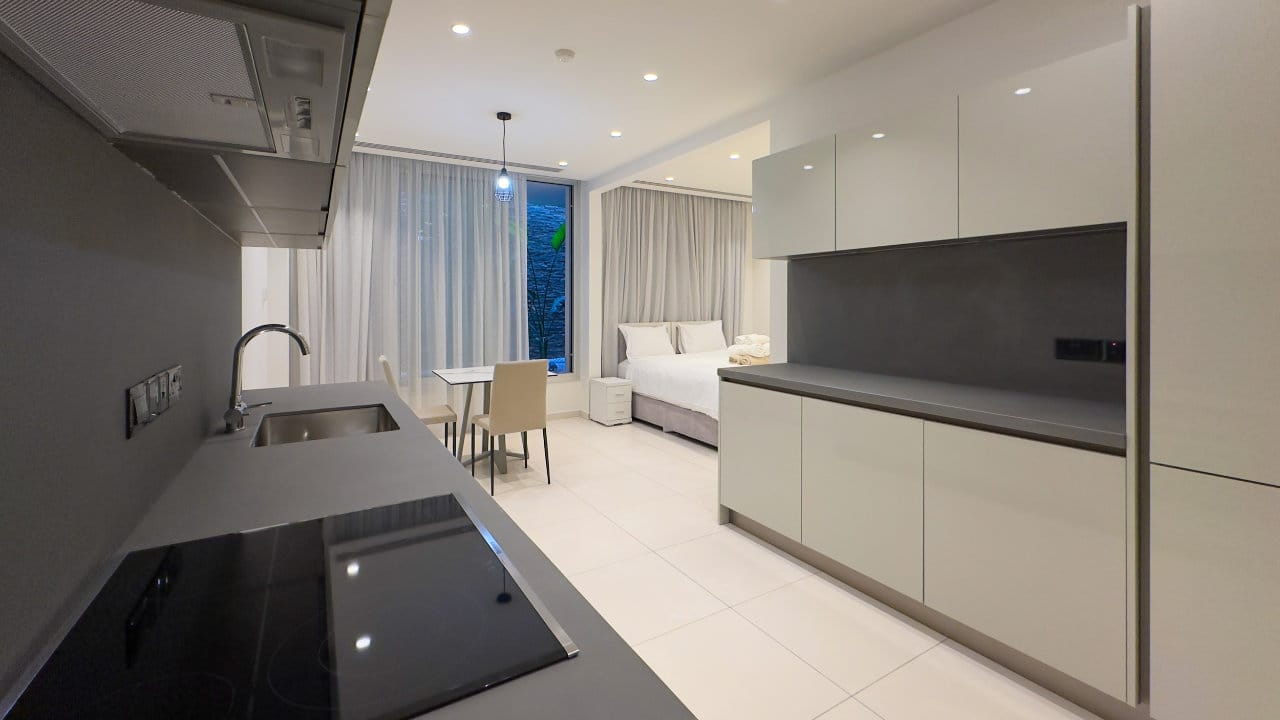 Contemporary 4 Bedroom Villa