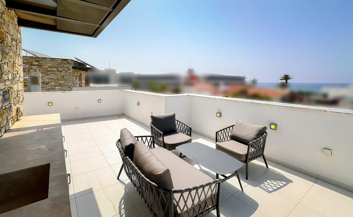 Contemporary 4 Bedroom Villa