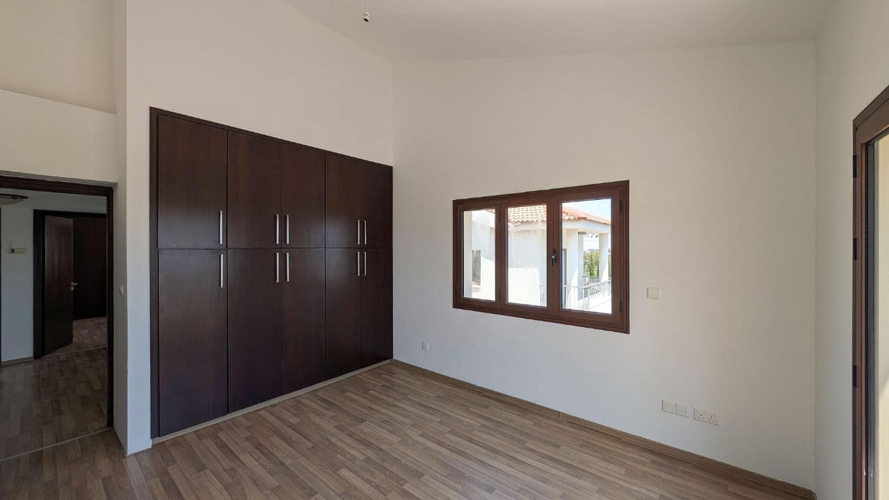 4 Bedroom Detached House, Lakatamia