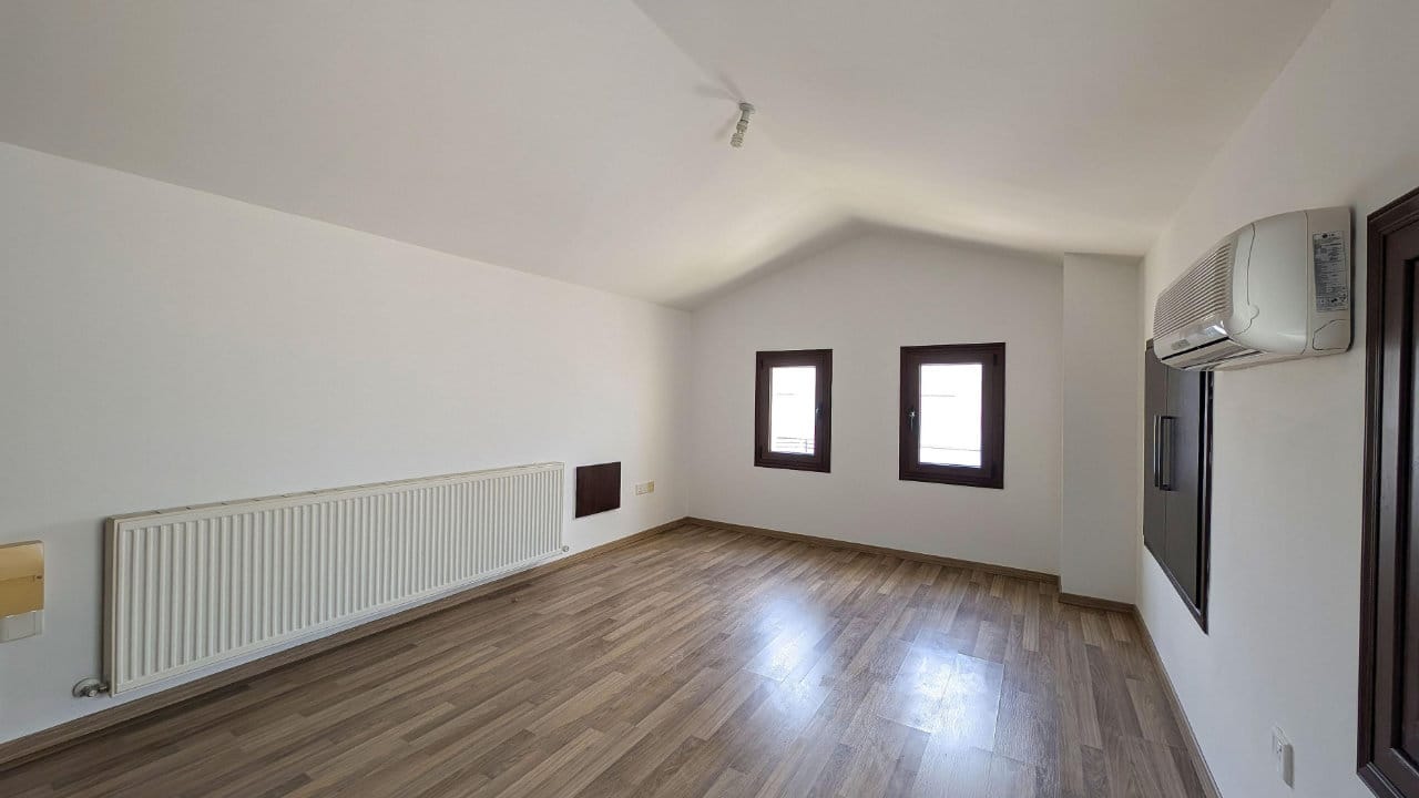 4 Bedroom Detached House, Lakatamia
