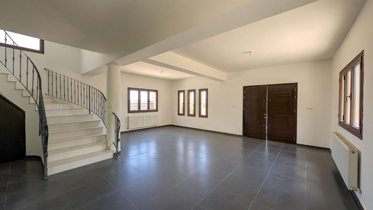 4 Bedroom Detached House, Lakatamia