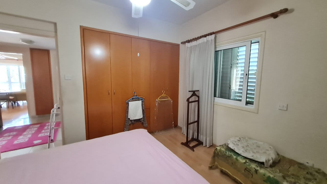1502-12 Spacious 4 Bedroom Detached House
