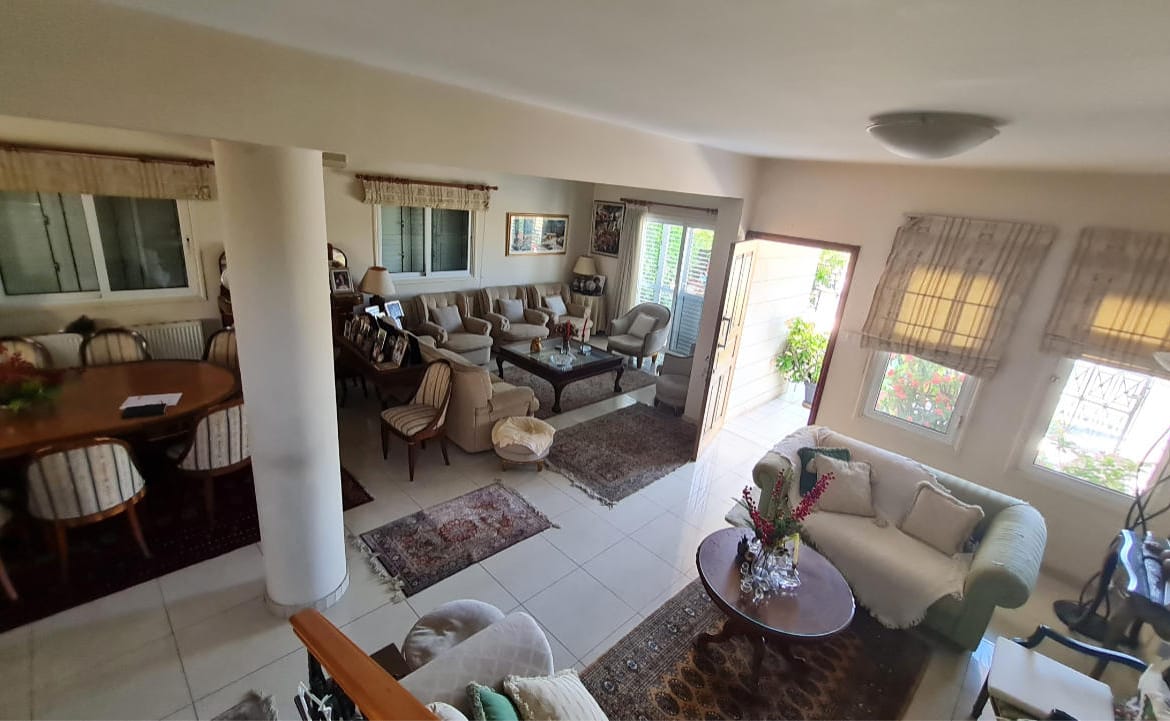 Spacious 4 Bedroom Detached House