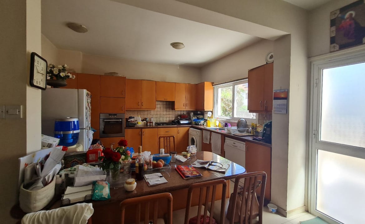 Spacious 4 Bedroom Detached House