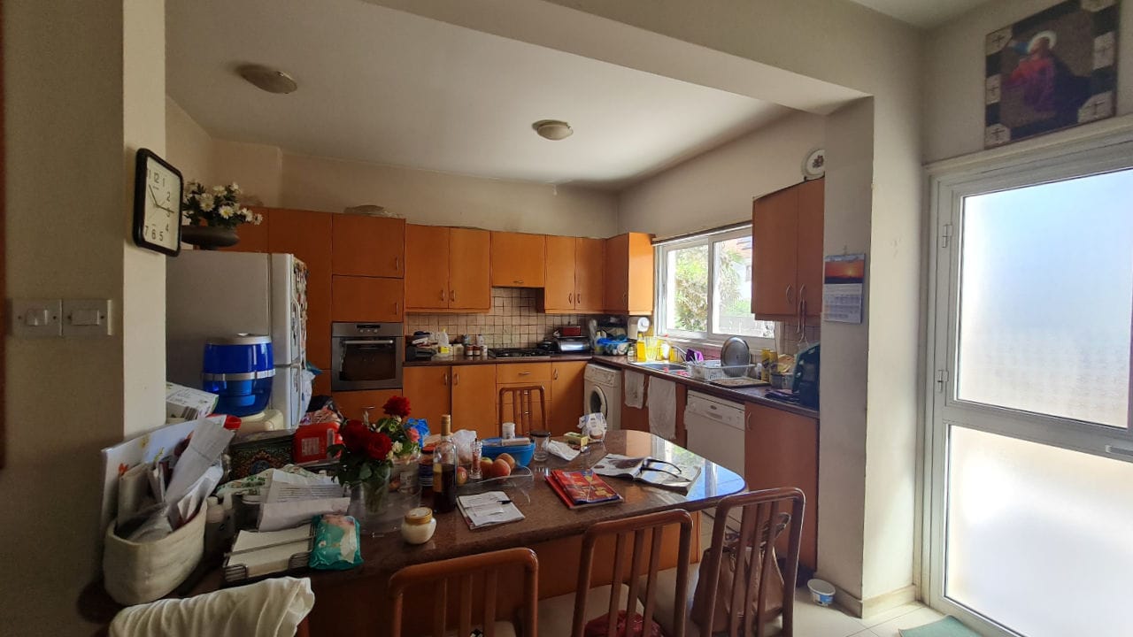 1502-3 Spacious 4 Bedroom Detached House