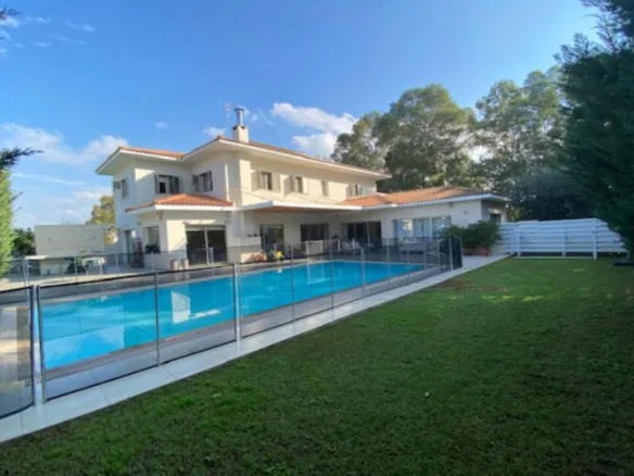 4 Bedroom Luxury Villa