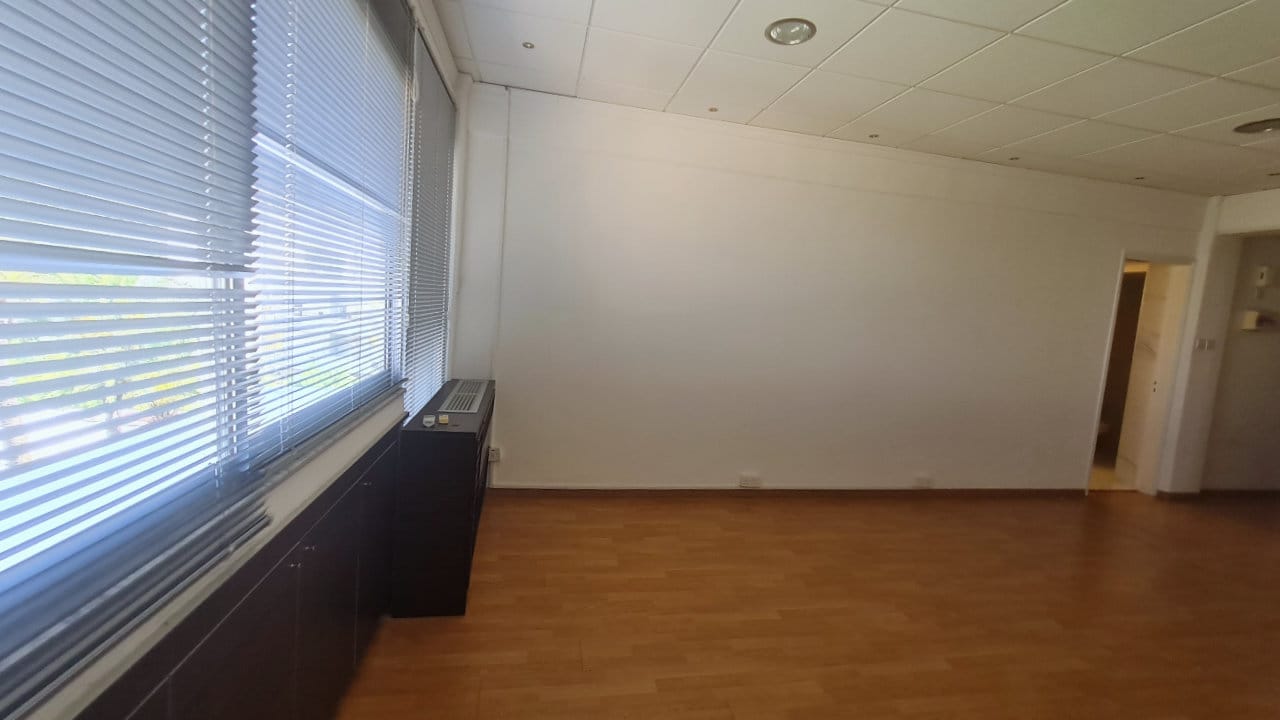 1517-5 Office For Rent In Nicosia City Centre