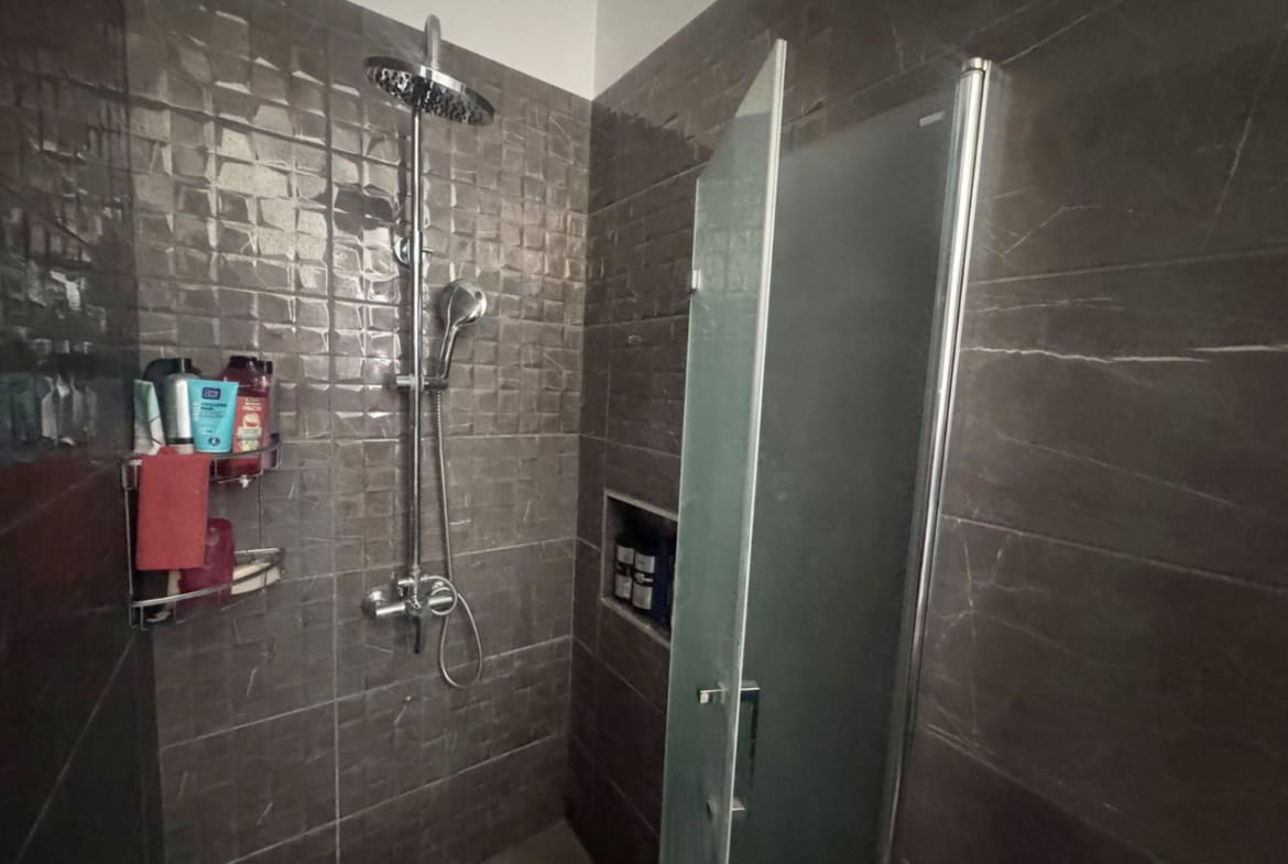 3 Bedroom Penthouse With Private Roof Garden
