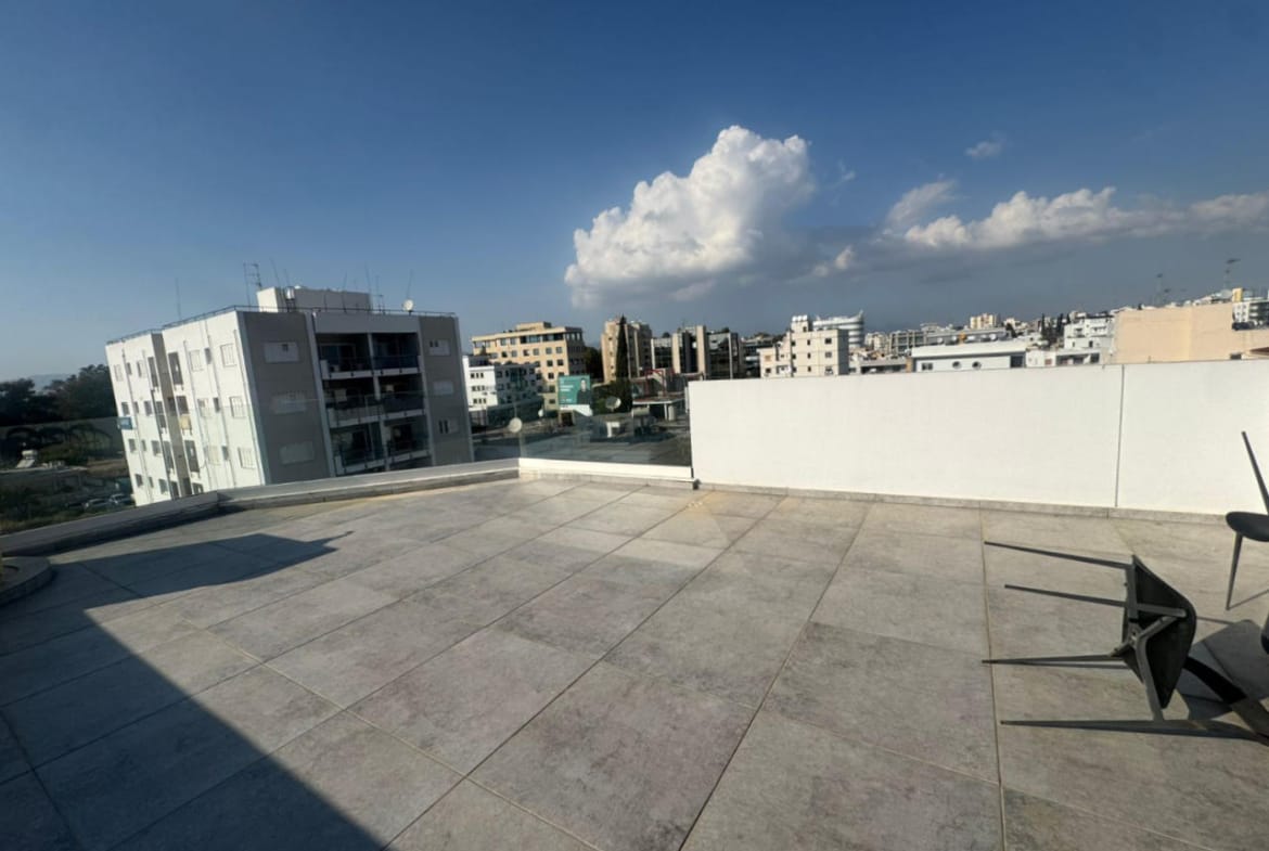 3 Bedroom Penthouse With Private Roof Garden