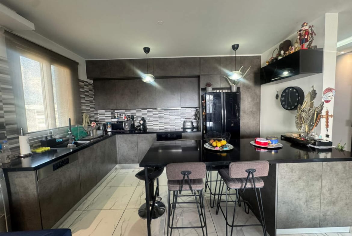 3 Bedroom Penthouse With Private Roof Garden