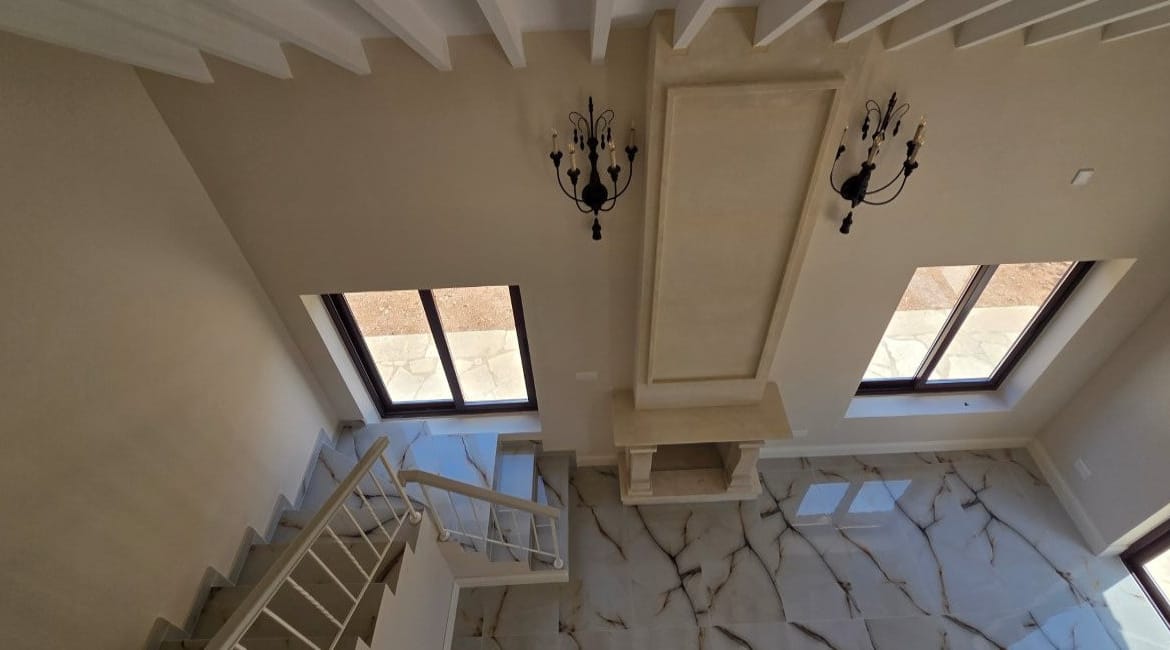 Elegant 4 Bedroom Villa
