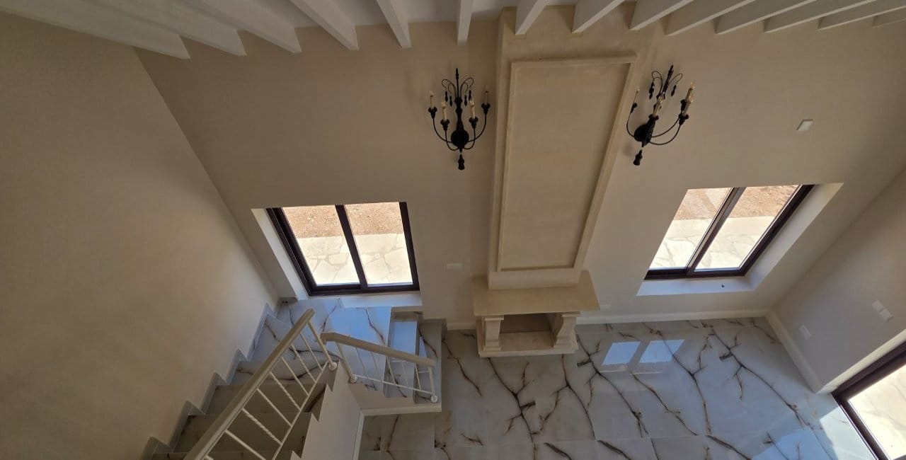 Elegant 4 Bedroom Villa