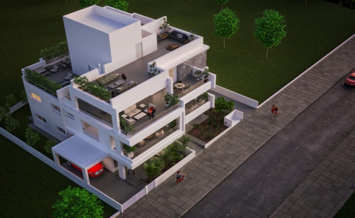 Ground Floor Apartment with Private Garden