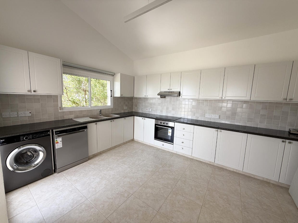 1526-4A Beautiful Villa In Tala, Paphos