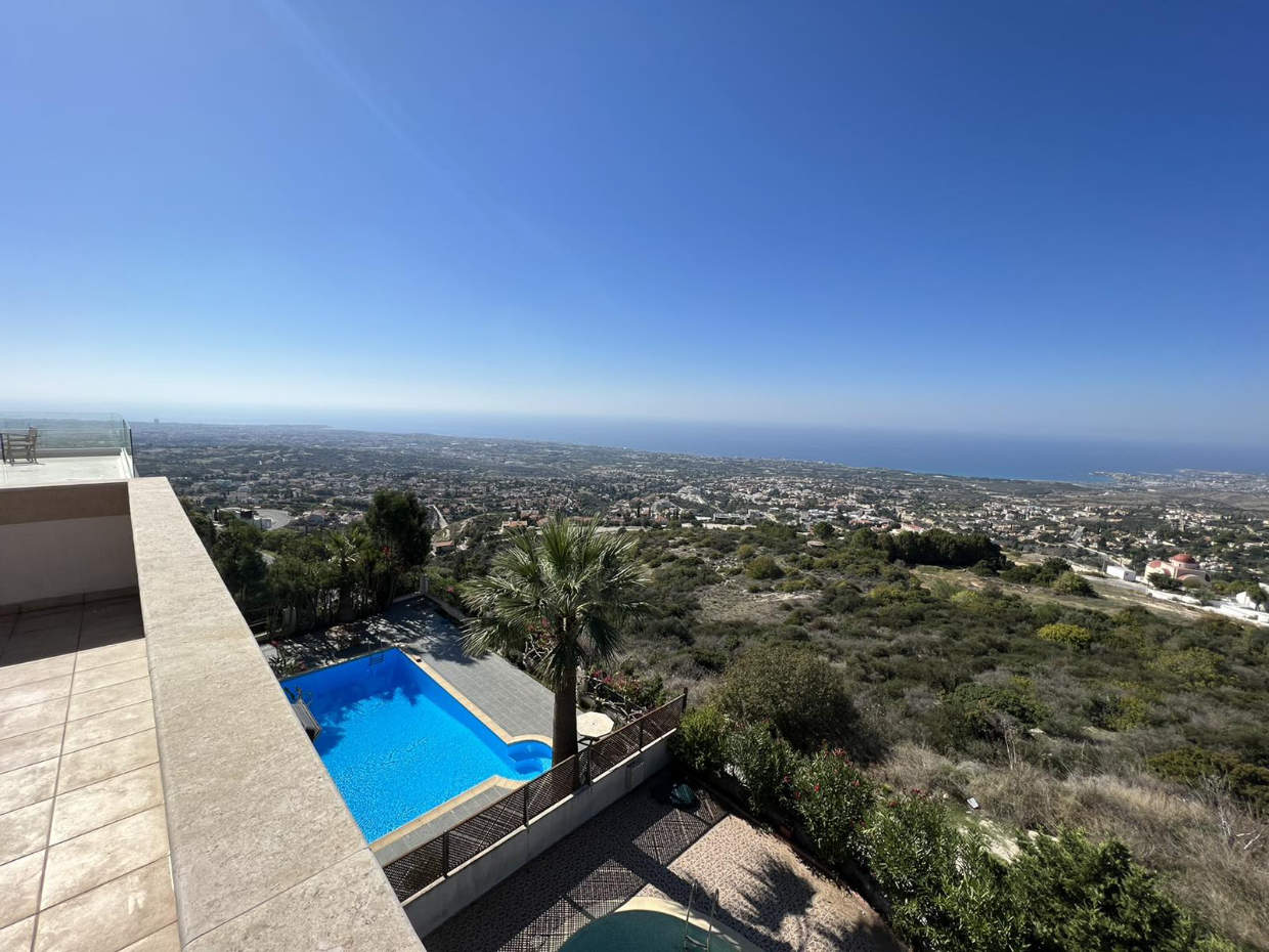 1526-9A Beautiful Villa In Tala, Paphos