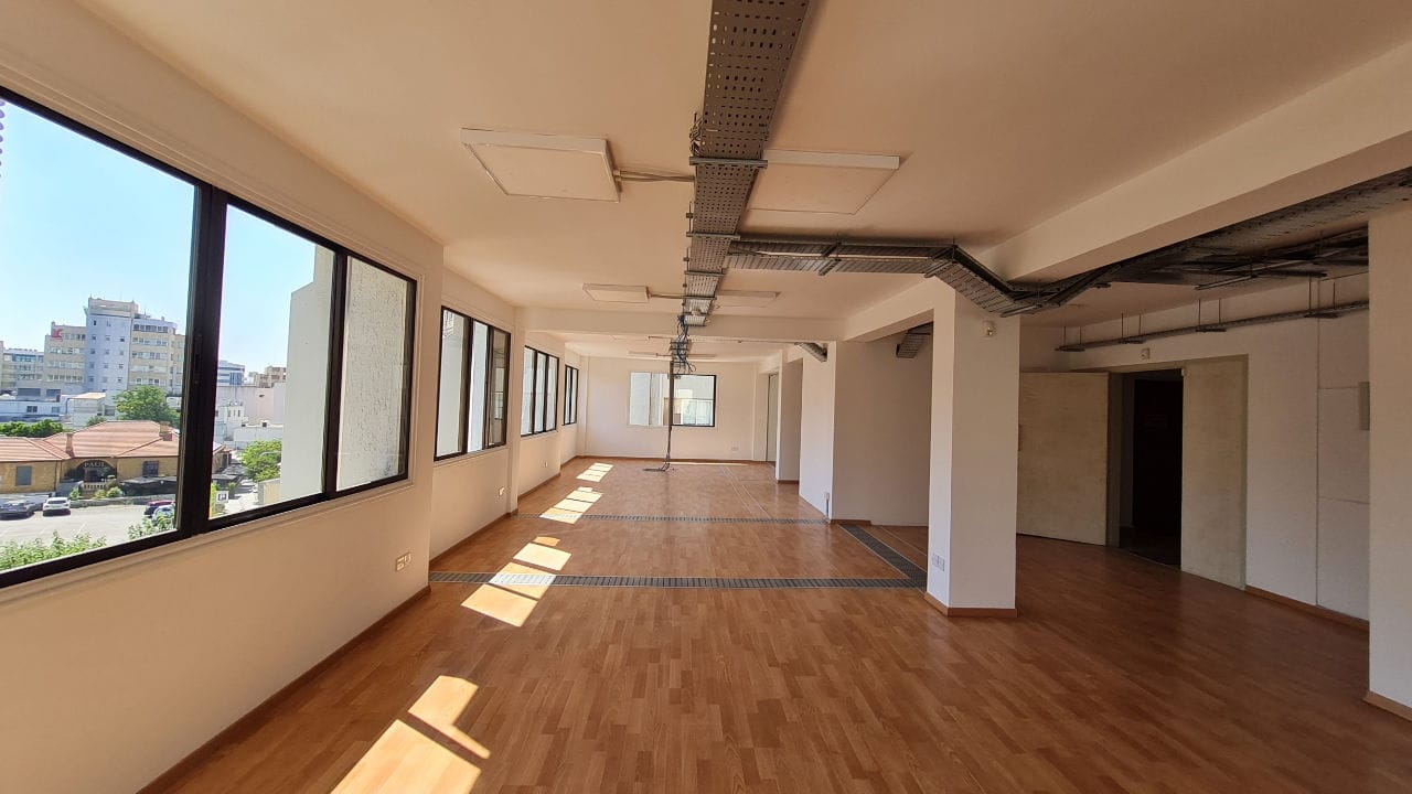 1527-3 Spacious Office For Rent | Nicosia City Centre