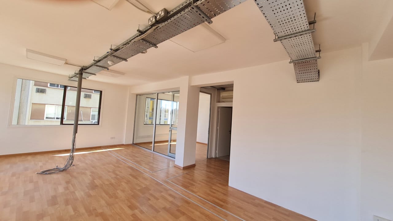 1527-4 Spacious Office For Rent | Nicosia City Centre
