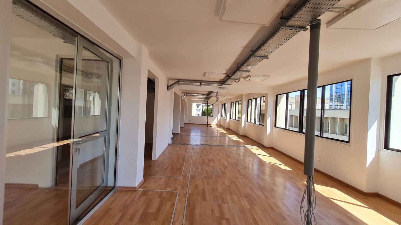 1527-7A Spacious Office For Rent | Nicosia City Centre