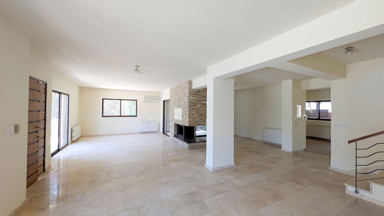 1549-1 Spacious 4 Bedroom House | Strovolos, Nicosia