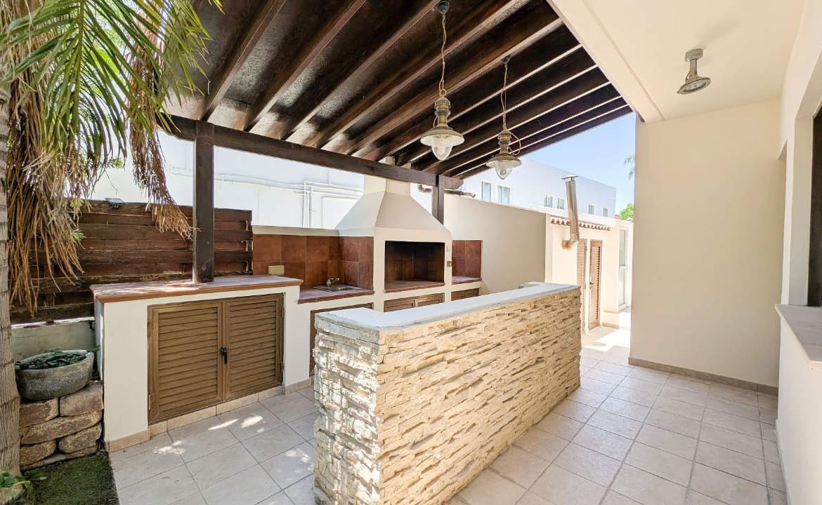 Spacious 4 Bedroom House | Strovolos, Nicosia
