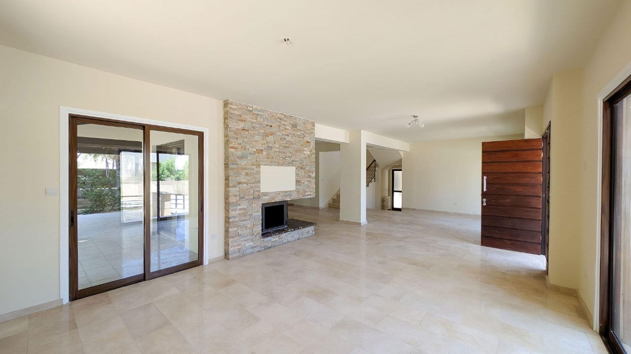 1549-3 Spacious 4 Bedroom House | Strovolos, Nicosia