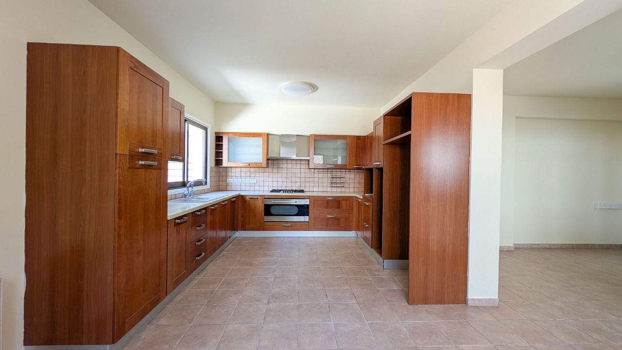 1549-6 Spacious 4 Bedroom House | Strovolos, Nicosia