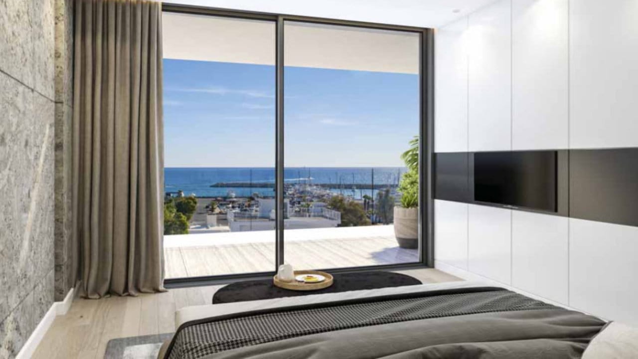 1554-3 Luxury Whole Floor Apartment | Larnaca