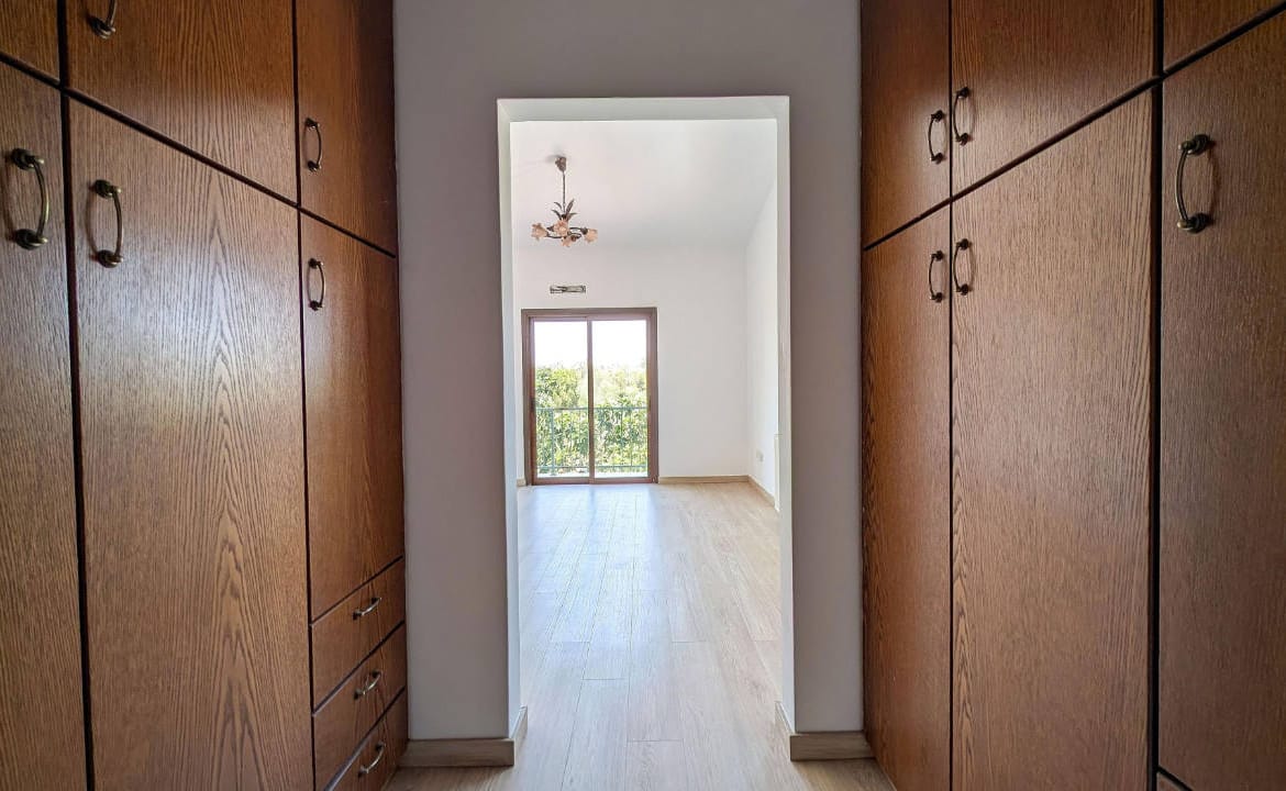 Charming 3 Bedroom Semi-Detached House 
