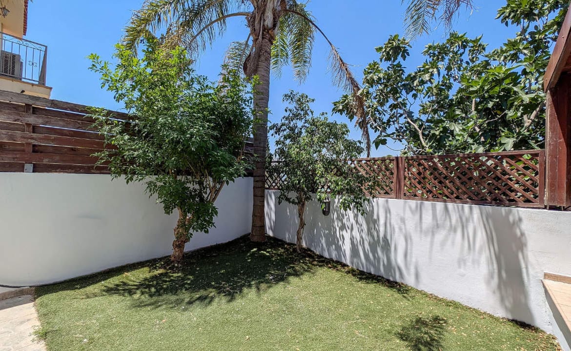 Charming 3 Bedroom Semi-Detached House 