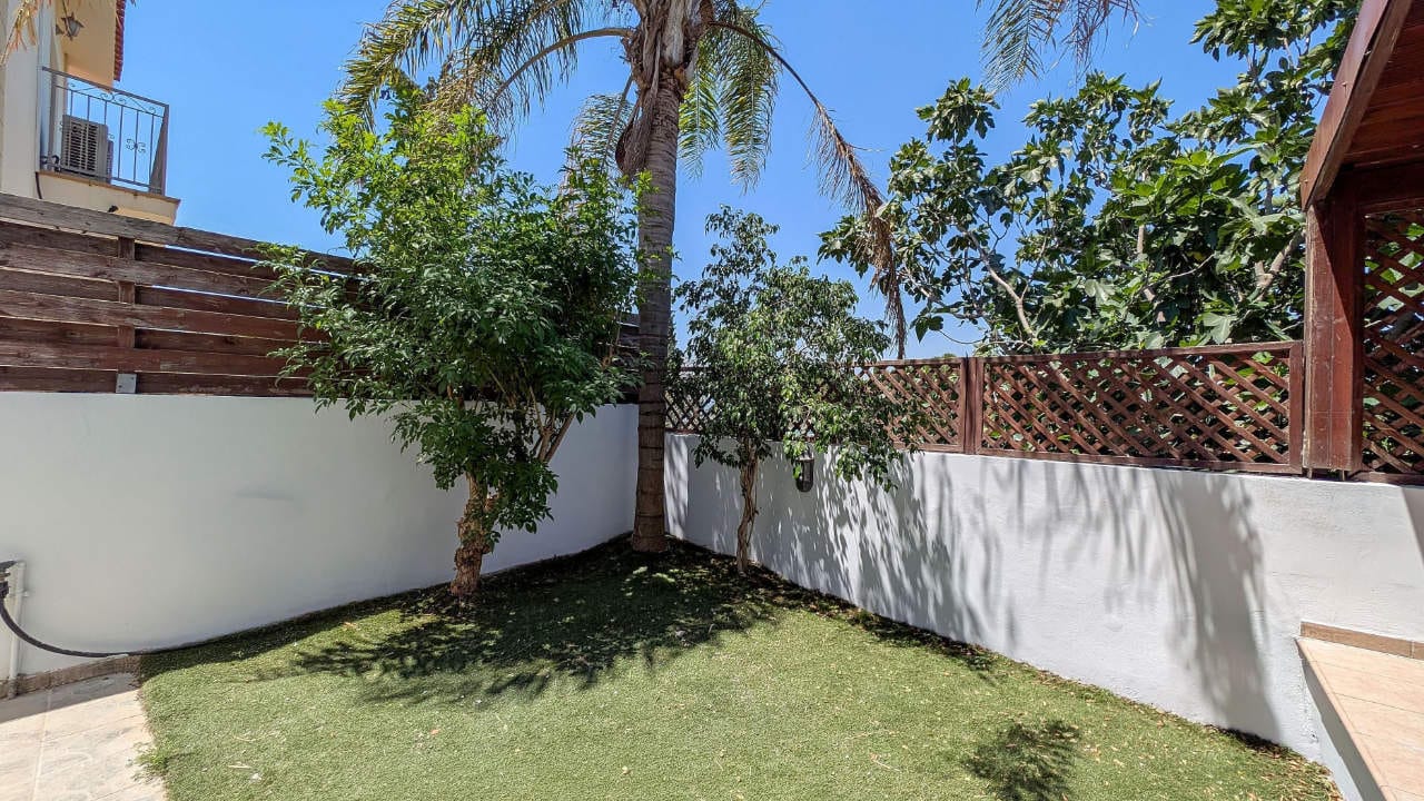 Charming 3 Bedroom Semi-Detached House 